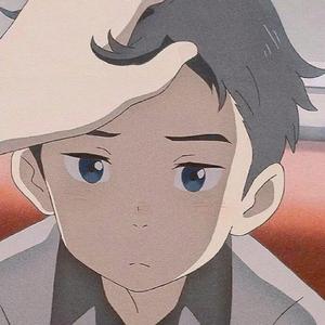 中国一老太婆偷伦
